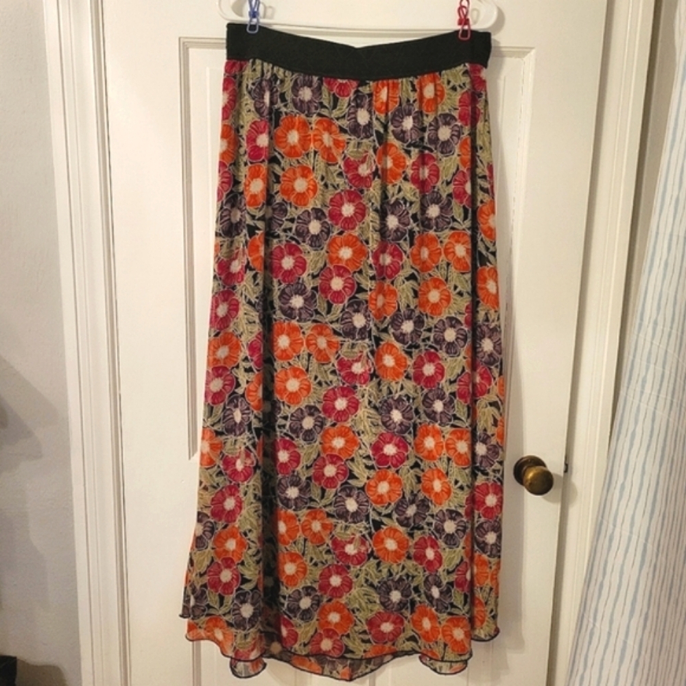 Floral Flowy Long Skirt - Large